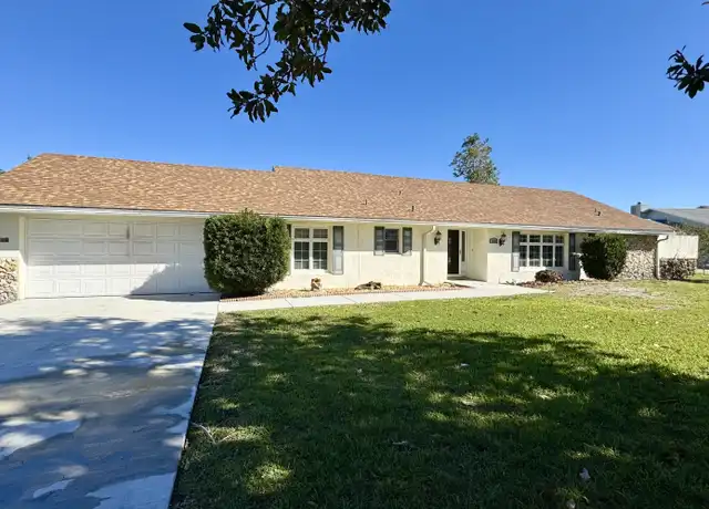 Property at 5325 Kings Ct, Fruitland Park, FL, 34731, 3 beds, 2 baths, [object Object]