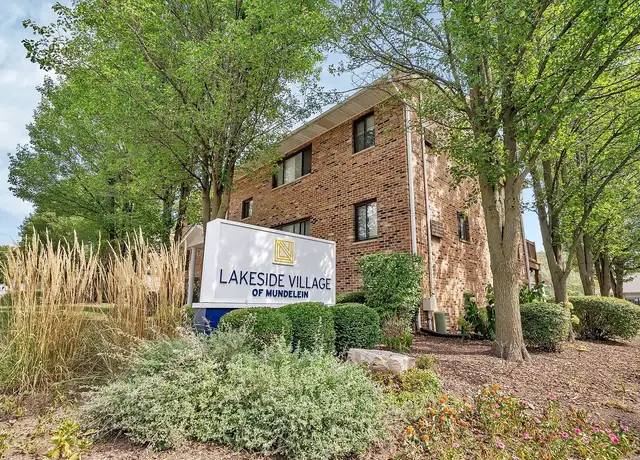 Photo of 313 Hickory St, Mundelein, IL 60060