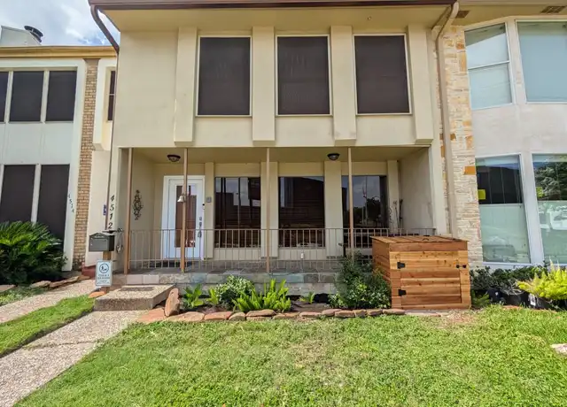 Property at 4512 Dickson St, Houston, TX, 77007, 3 beds, 2.5 baths, [object Object]