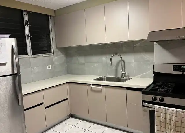 Property at 910 Kapahulu Ave #304, Honolulu, HI, 96816, 2 beds, 1 bath, [object Object]