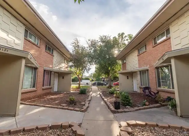 Property at 1113 Akron St, Aurora, CO, 80010, 2 beds, 1 bath, [object Object]