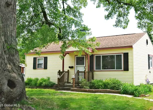 Property at 10 Sherwood Dr, Latham, NY, 12110, 2 beds, 1 bath, [object Object]