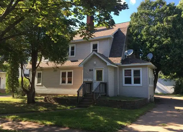 Property at 524 Lake St Unit 1/2, Eau Claire, WI, 54703, 4 beds, 1 bath, [object Object]