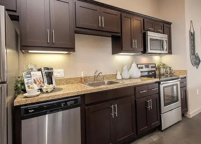 Photo of 2350 Valley St, Oakland, CA 94612