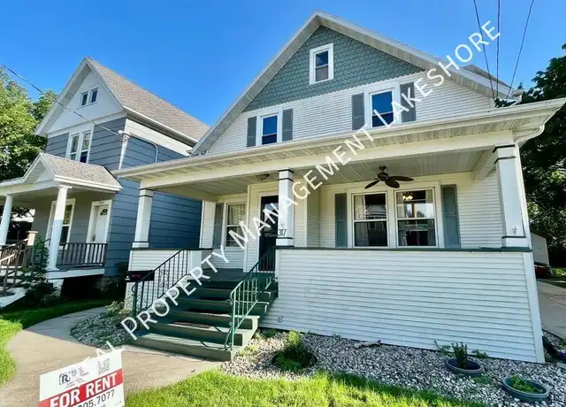 Property at 317 Saratoga Ave, Oshkosh, WI, 54901, 4 beds, 1 bath, [object Object]