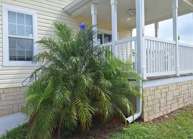 Property at 310 Pineapple St, Sebastian, FL, 32958, 2 beds, 2 baths, [object Object]
