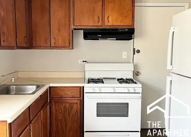 Property at 1686 N 1st Ave, Melrose Park, IL, 60160, 2 beds, 1 bath, [object Object]