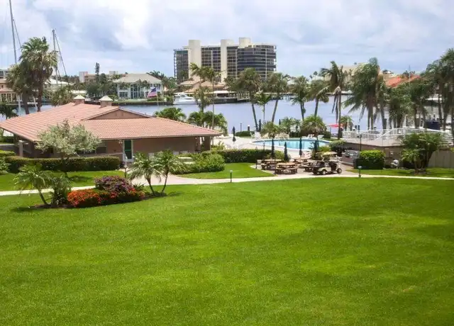 Property at 3421 Spanish Trl #329, Delray Beach, FL, 33483, 2 beds, 2 baths, [object Object]