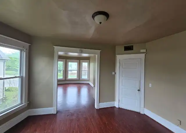 Property at 1031 Washington Ave, Racine, WI, 53403, 3 beds, 1 bath, [object Object]