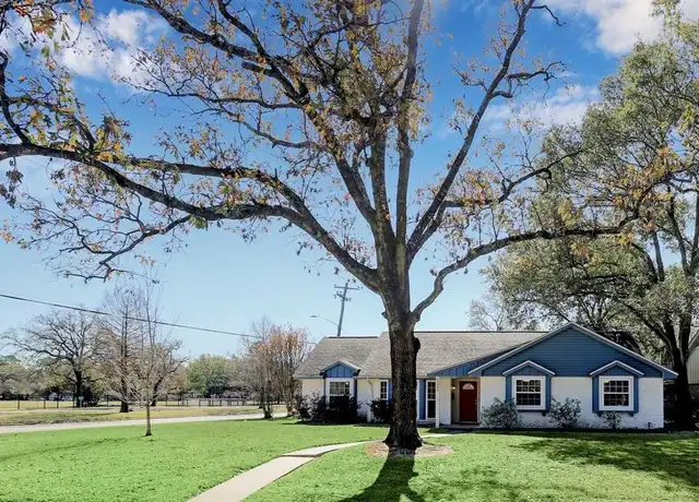 Property at 10403 Raritan Dr, Houston, TX, 77043, 4 beds, 2 baths, [object Object]