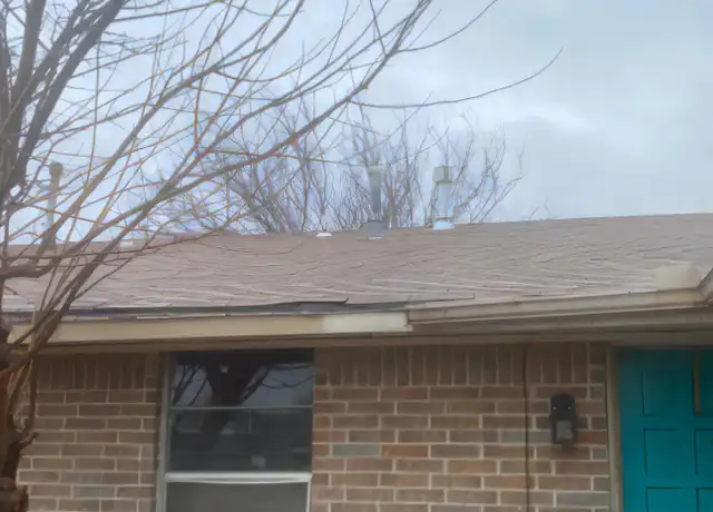 Property at 2518 NE Dearborn Ave, Lawton, OK, 73507, 2 beds, 1 bath, [object Object]
