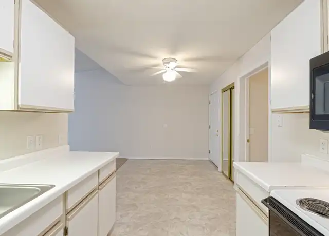 Property at SOUTH POINTE - 6003 S Cliff Ave, Sioux Falls, SD, 57108, 1-3 bed, 1-2 bath, [object Object]