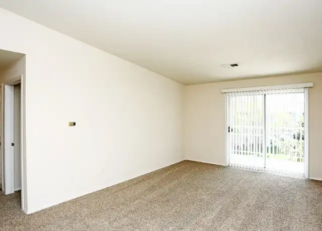 Property at SOUTH POINTE - 6003 S Cliff Ave, Sioux Falls, SD, 57108, 1-3 bed, 1-2 bath, [object Object]