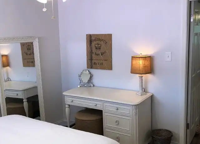 Property at 1510 W 6th St Apt 207, Austin, TX, 78703, 1 bed, 1 bath, [object Object]