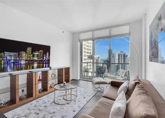 Property at 55 SE 6th St #4304, Miami, FL, 33131, 1 bed, 1 bath, [object Object]