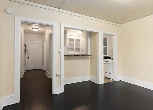 Property at Park Apartments - 606 19th Ave E, Seattle, WA, 98112, 1 bed, 1 bath, [object Object]