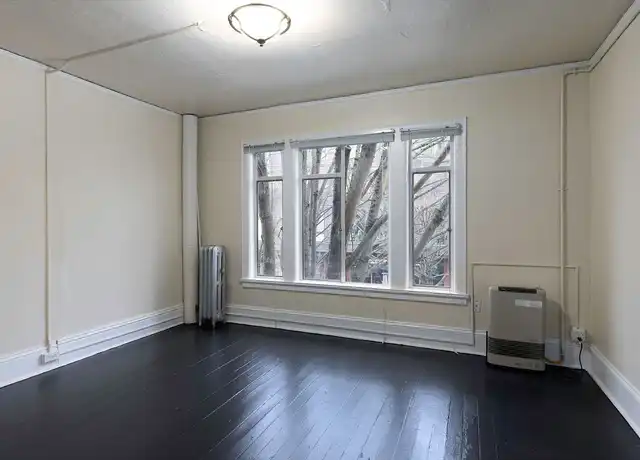 Property at Park Apartments - 606 19th Ave E, Seattle, WA, 98112, 2 beds, 1 bath, [object Object]