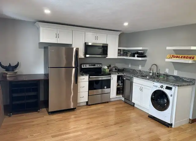 Property at 14 Edgerly Pl Unit 3, Boston, MA, 02116, 1 bed, 1 bath, [object Object]