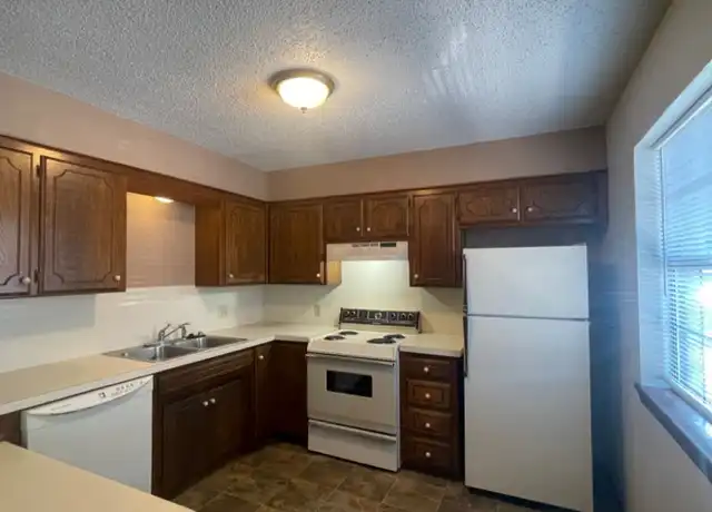 Property at 301 E Kee St Unit K1, Weatherford, OK, 73096, 2 beds, 1 bath, [object Object]