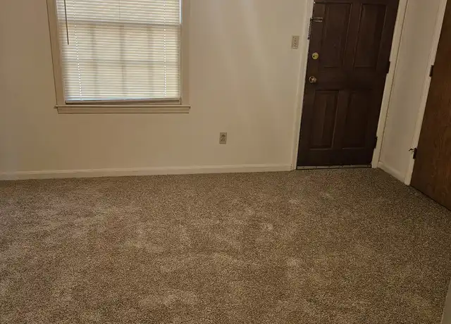 Property at 2050 W Broad Ave Unit 14, Albany, GA, 31707, 1 bed, 1 bath, [object Object]