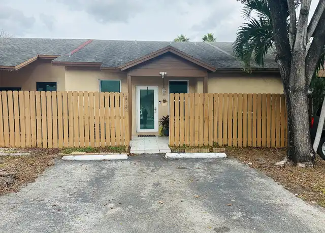 Property at 6763 NW 186th Ln, Hialeah, FL, 33015, 2 beds, 2 baths, [object Object]