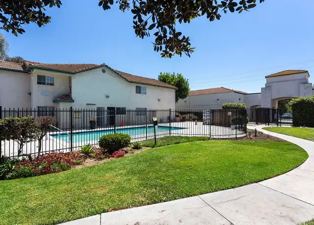 Property at Highland View Apartments - 31 N Highland Ave, National City, CA, 91950, 2 beds, 1 bath, [object Object]