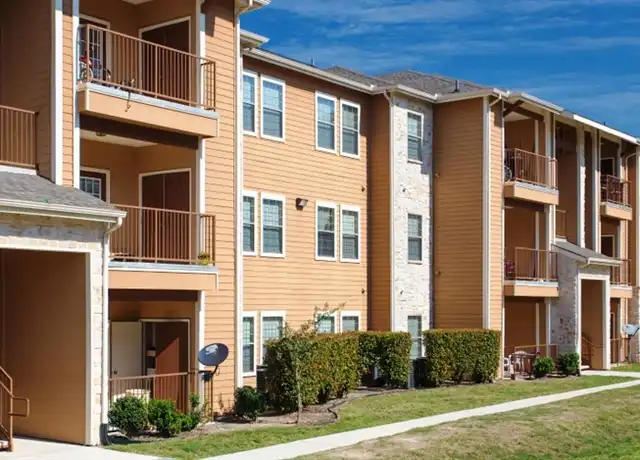Property at 1362 W County Line Rd Unit 000, New Braunfels, TX, 78130, 3 beds, 2 baths, [object Object]