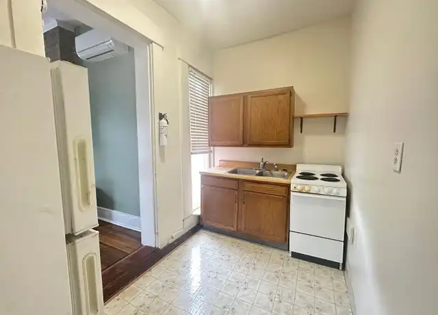 Property at 365 S Upper St Unit 3, Lexington, KY, 40508, 1 bed, 1 bath, [object Object]