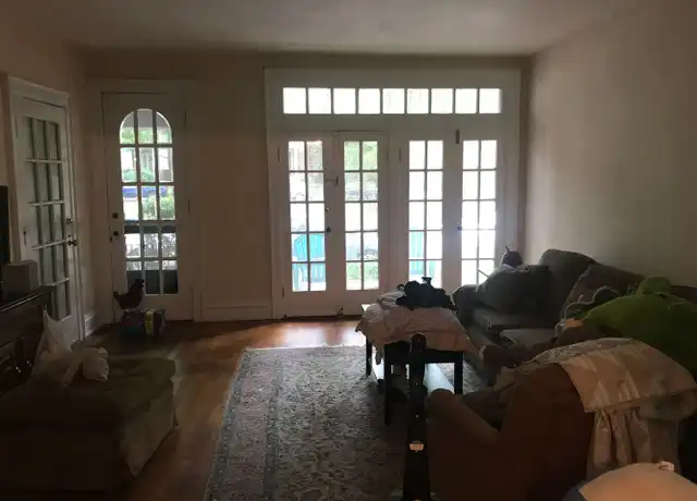 Property at 2820 Monument Ave Unit 1, Richmond, VA, 23221, 2 beds, 1 bath, [object Object]