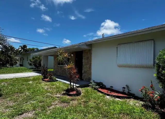 Property at 908 NW 10th Ave, Boynton Beach, FL, 33426, 2 beds, 1 bath, [object Object]