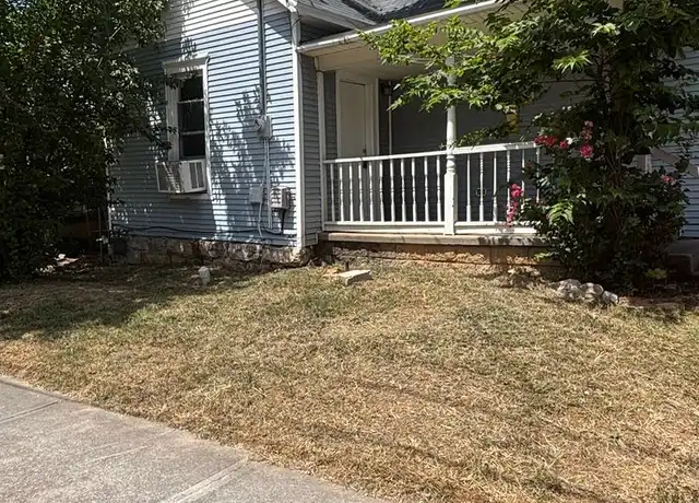 Property at 709 W Scott St, Springfield, MO, 65802, 1 bed, 1 bath, [object Object]