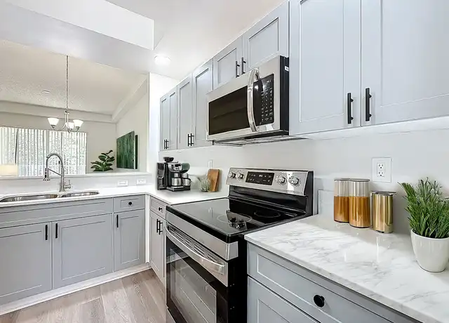 Property at Melrose Apartments - 3200 N Haverhill Rd, West Palm Beach, FL, 33417, 2 beds, 2 baths, [object Object]