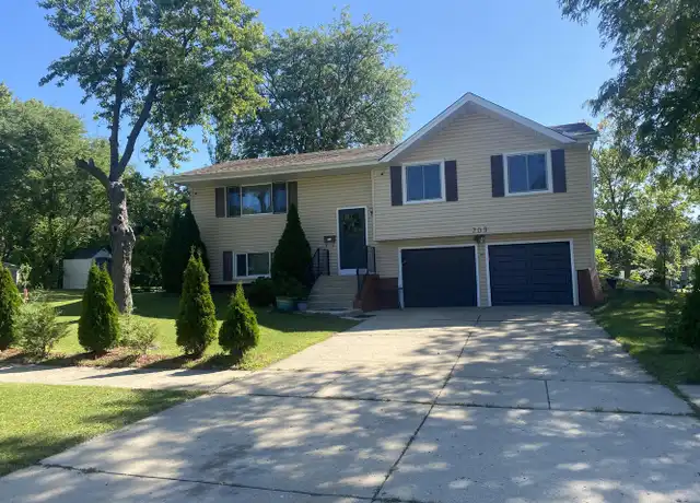 Property at 709 S Salem Dr, Schaumburg, IL, 60193, 4 beds, 3 baths, [object Object]
