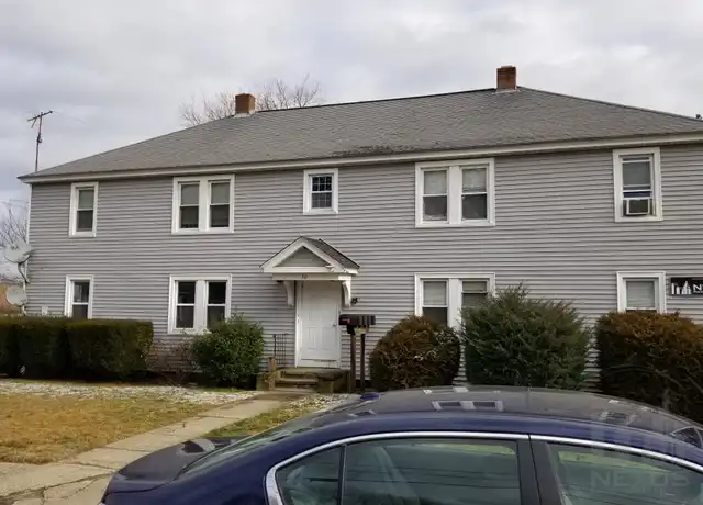 Property at 10 Kent St Unit 3, West Warwick, RI, 02893, 2 beds, 1 bath, [object Object]