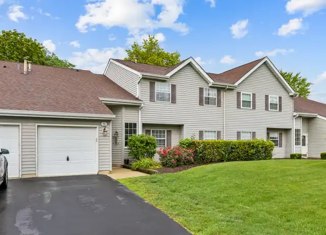 Property at 56 N Victoria Ln Unit B, Streamwood, IL, 60107, 2 beds, 1 bath, [object Object]