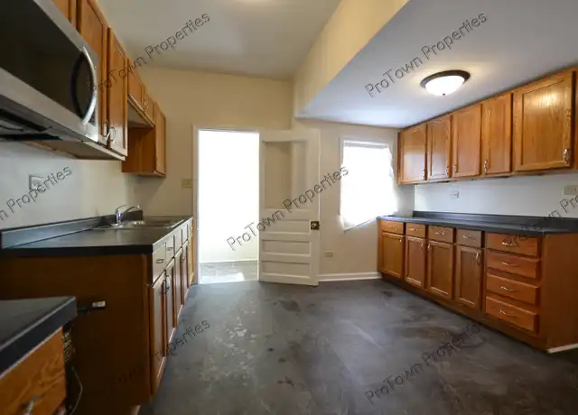 Property at 10 Boulder Ave, Joliet, IL, 60433, 3 beds, 1 bath, [object Object]