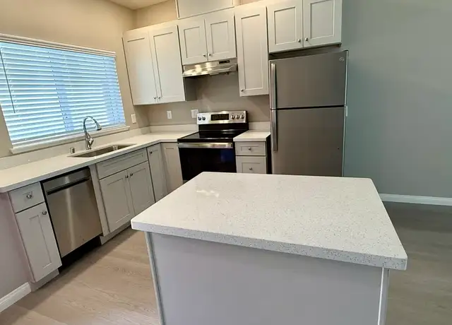 Photo of 1724 Sunnyhills Dr, Milpitas, CA 95035