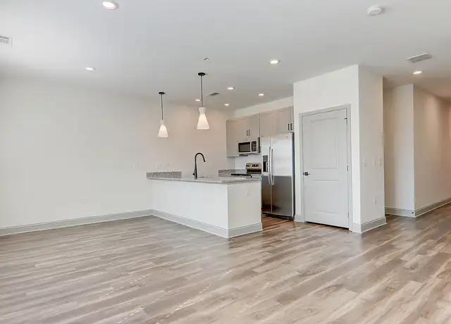 Photo of 602 Highline Dr, Asheville, NC 28804