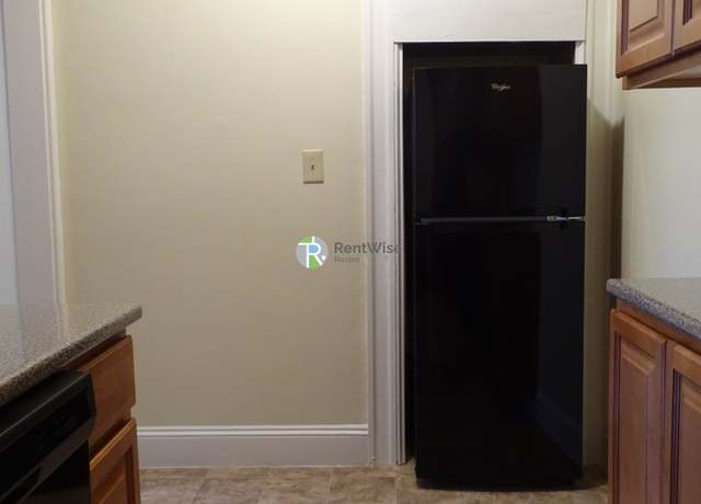 Photo of 223 Essex St Unit 37, Melrose, MA 02176