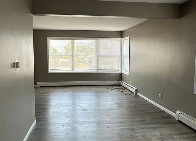 Property at 6011 W Gunnison St Unit 2, Chicago, IL, 60630, 3 beds, 1.5 baths, [object Object]