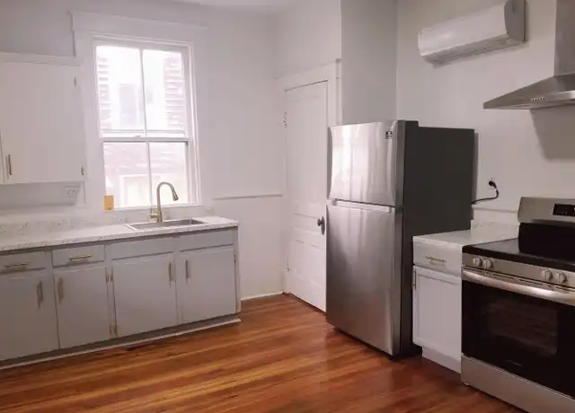 Property at 1808 Rivermont Ave Apt A, Lynchburg, VA, 24503, 1 bed, 1 bath, [object Object]