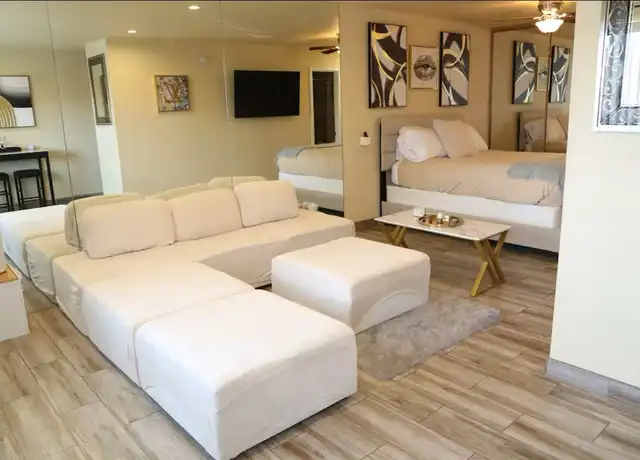 Property at 4600 S Swenson St, Las Vegas, NV, 89119, 1 bed, 1 bath, [object Object]