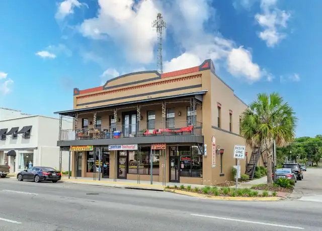 Property at 87 N Central Ave Unit 207, Umatilla, FL, 32784, 0 beds, 1 bath, [object Object]
