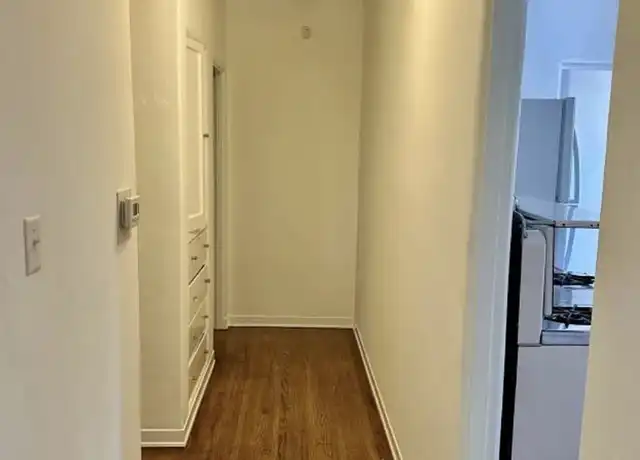 Property at 855 17th St, Santa Monica, CA, 90403, 2 beds, 1 bath, [object Object]