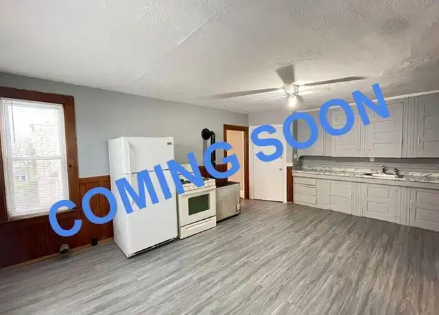 Property at 558 Montgomery St Unit 6, Manchester, NH, 03102, 1 bed, 1 bath, [object Object]