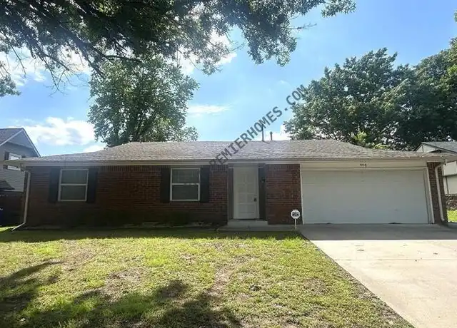 Property at 900 S 27th St, Broken Arrow, OK, 74014, 3 beds, 2 baths, [object Object]