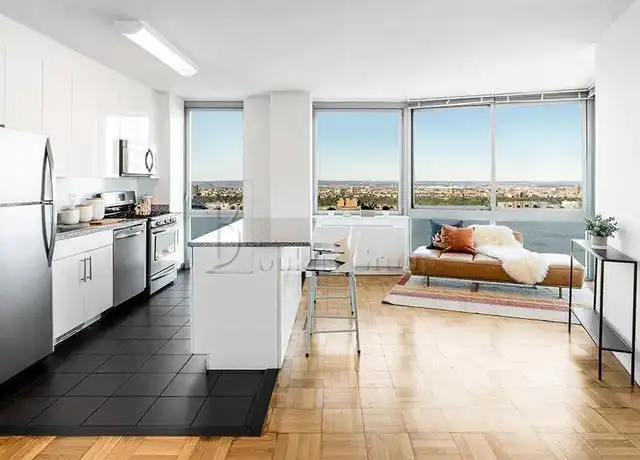 Property at 505 W 37th St Unit 7D, New York, NY, 10018, 0 beds, 1 bath, [object Object]