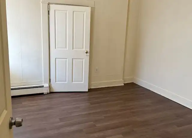 Property at 124 E New St Apt 2, Lancaster, PA, 17602, 1 bed, 1 bath, [object Object]