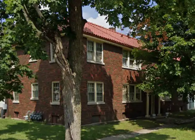 Property at 1319 12th St Unit 1319-1N, Rockford, IL, 61104, 2 beds, 1 bath, [object Object]