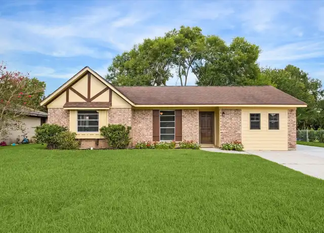 Property at 108 Annette Ln, Friendswood, TX, 77546, 3 beds, 1.5 baths, [object Object]